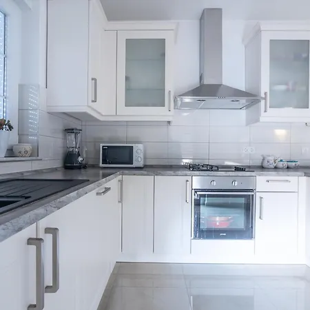 Apartment Sandrina Vrsi