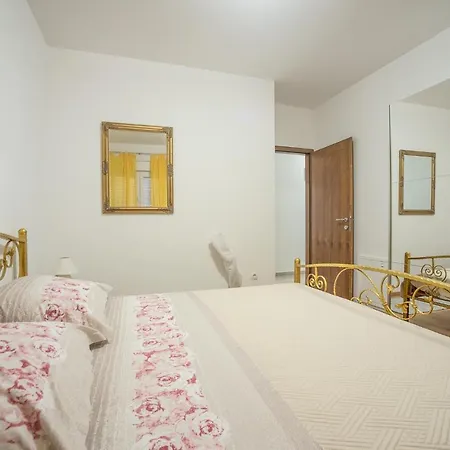 Sandrina Apartamento