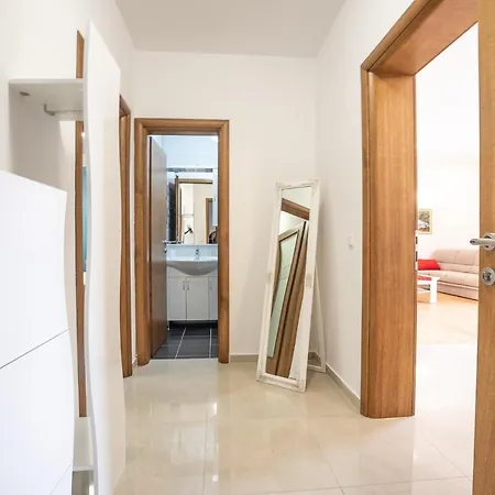 Apartamento Sandrina *