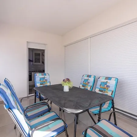 Sandrina Apartment Vrsi