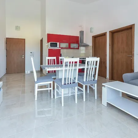 Apartamento Sandrina *