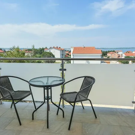 Apartment Sandrina Vrsi