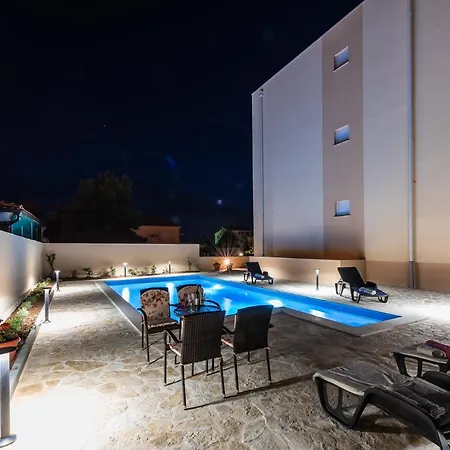 Apartamento Sandrina *