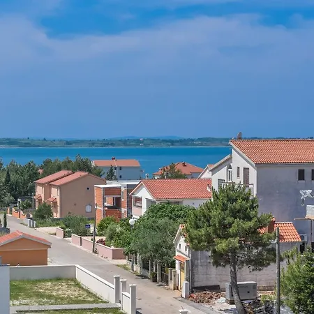 Apartment Sandrina Vrsi