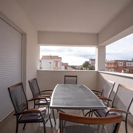 Sandrina Apartament